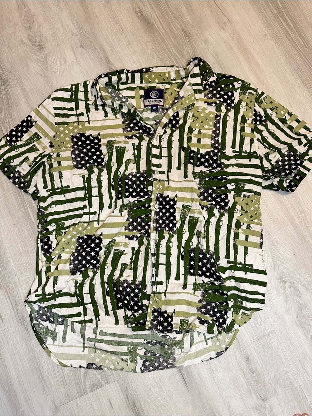 Men’s Flag and Rifle Short Sleeve Button Down Shirt